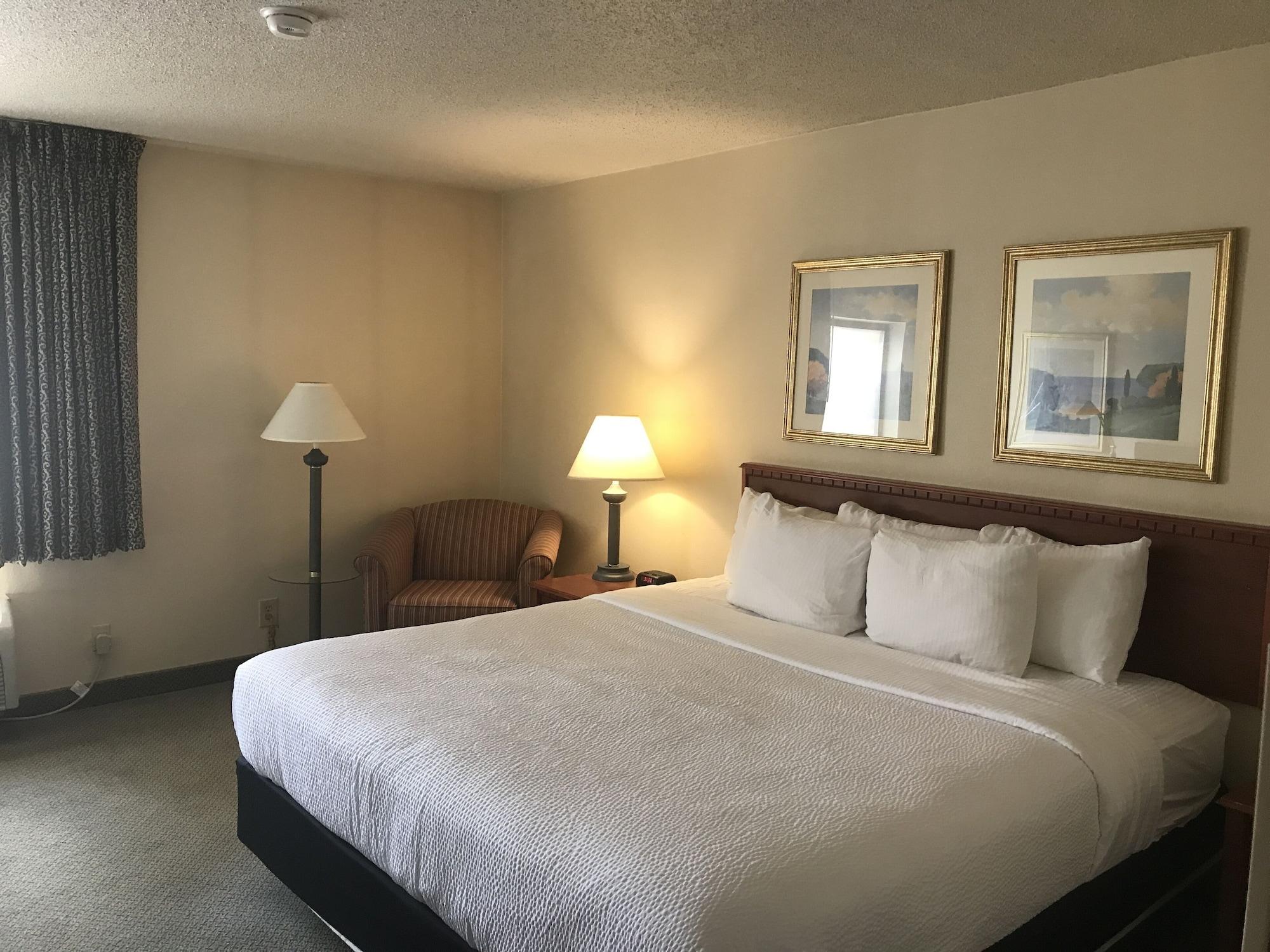 La Quinta Inn By Wyndham Indianapolis Airport Executive Dr Экстерьер фото