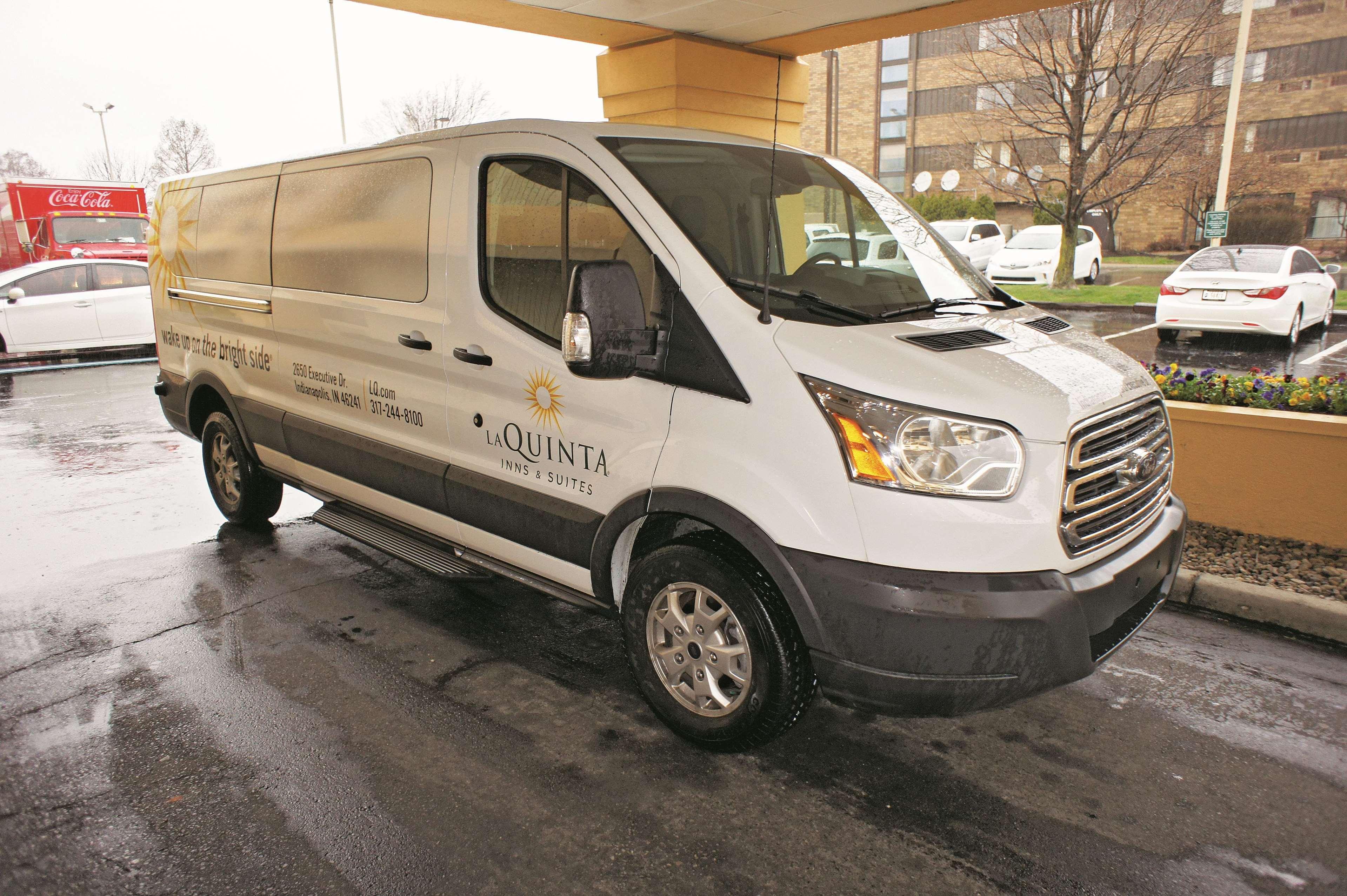 La Quinta Inn By Wyndham Indianapolis Airport Executive Dr Экстерьер фото