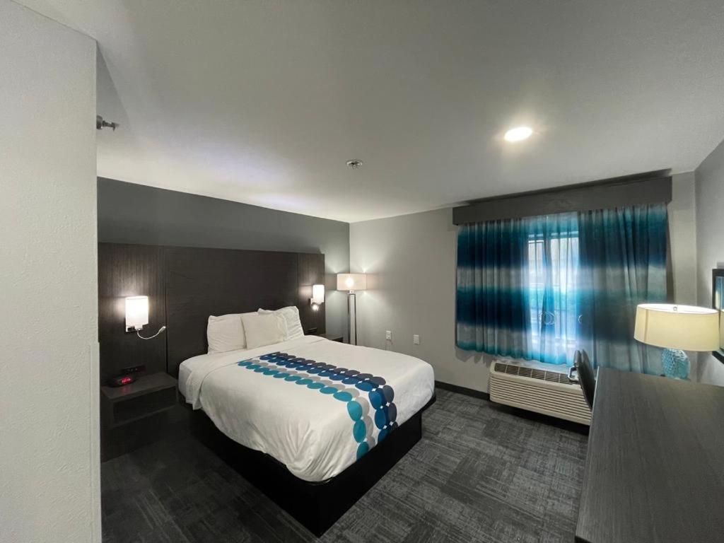 La Quinta Inn By Wyndham Indianapolis Airport Executive Dr Экстерьер фото