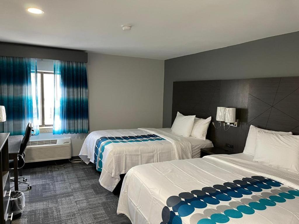 La Quinta Inn By Wyndham Indianapolis Airport Executive Dr Экстерьер фото