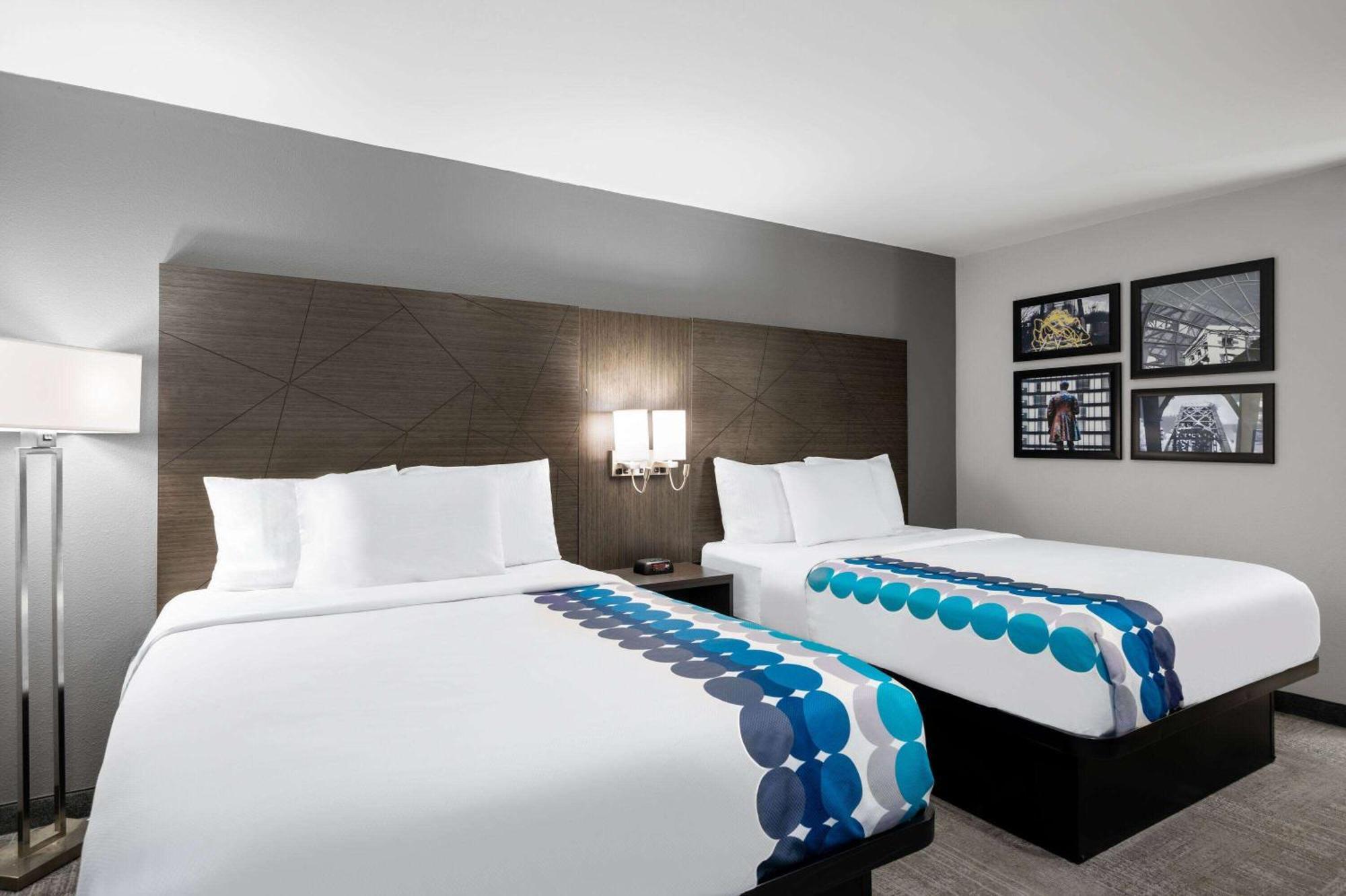 La Quinta Inn By Wyndham Indianapolis Airport Executive Dr Экстерьер фото